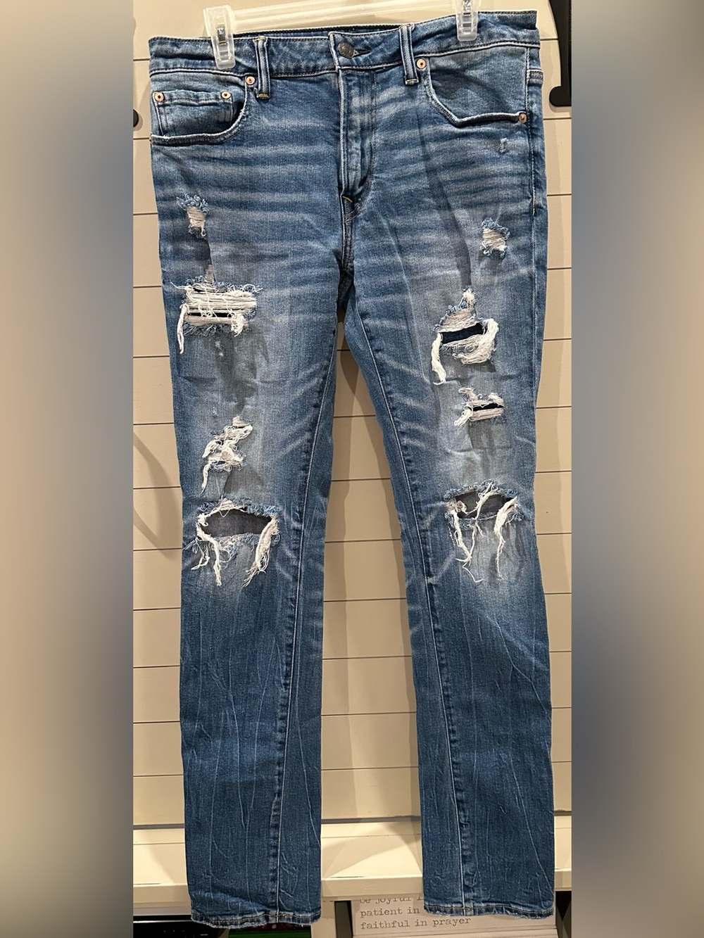 American Eagle Ripped Slim Jeans 32x34